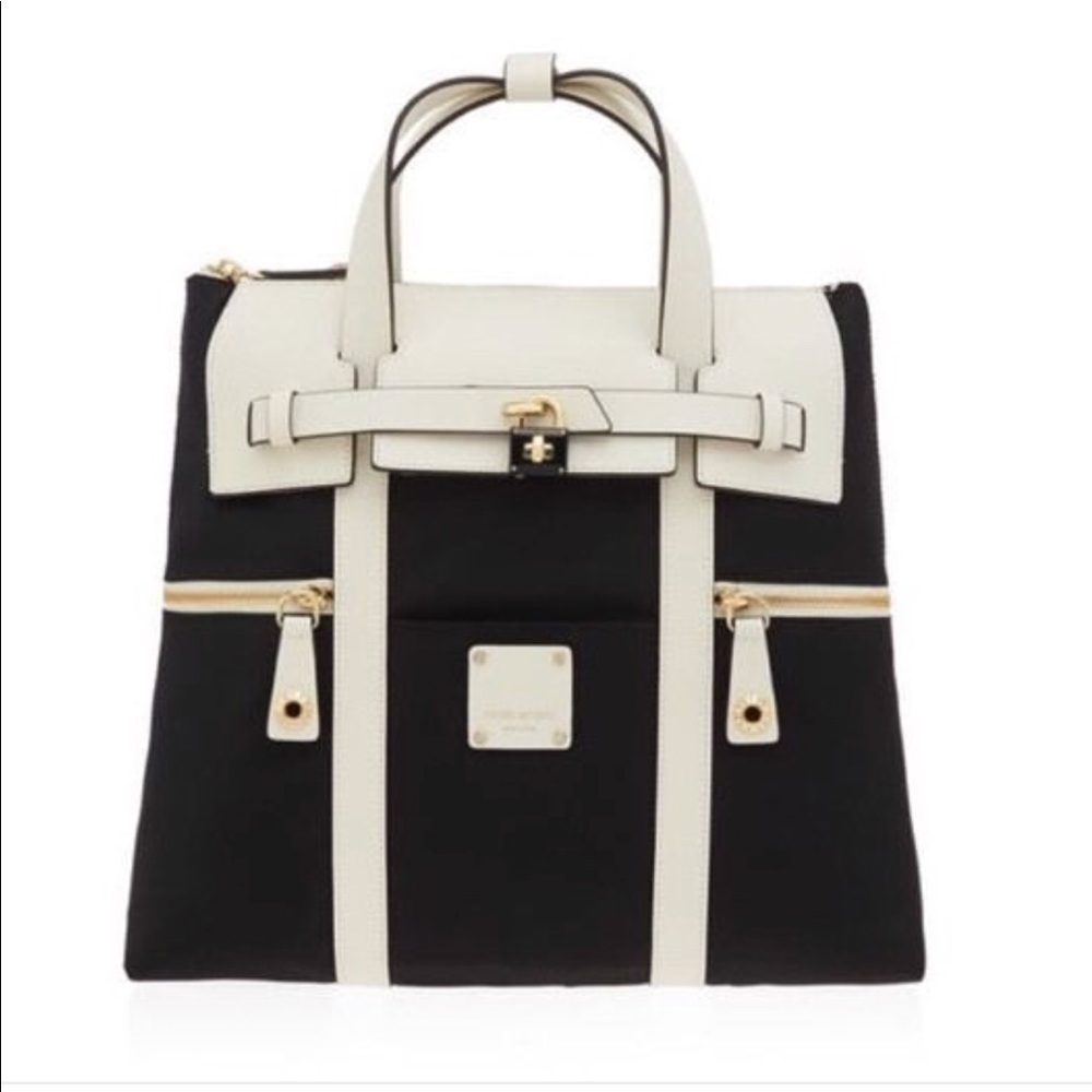 NOT SELLING! I NEED HELP FINDING THIS BAG SZ LARGE